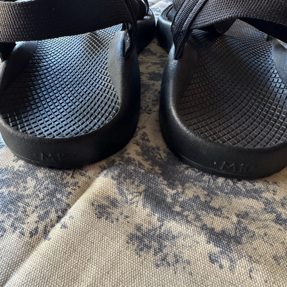 Chaco Black Sandals - Picture 4 of 4